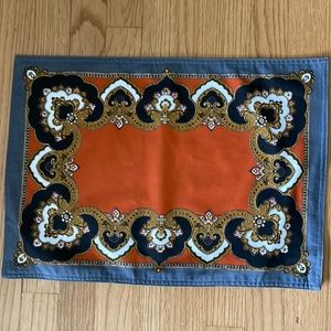 Set of 10 Williams-Sonoma cotton placemats. Rust w/gray border.